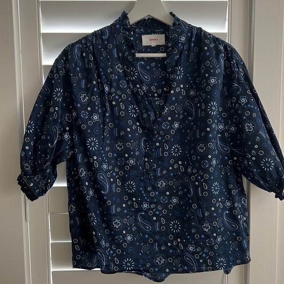 Xirena Clem Top in Blue Paisley print - Picture 1 of 4